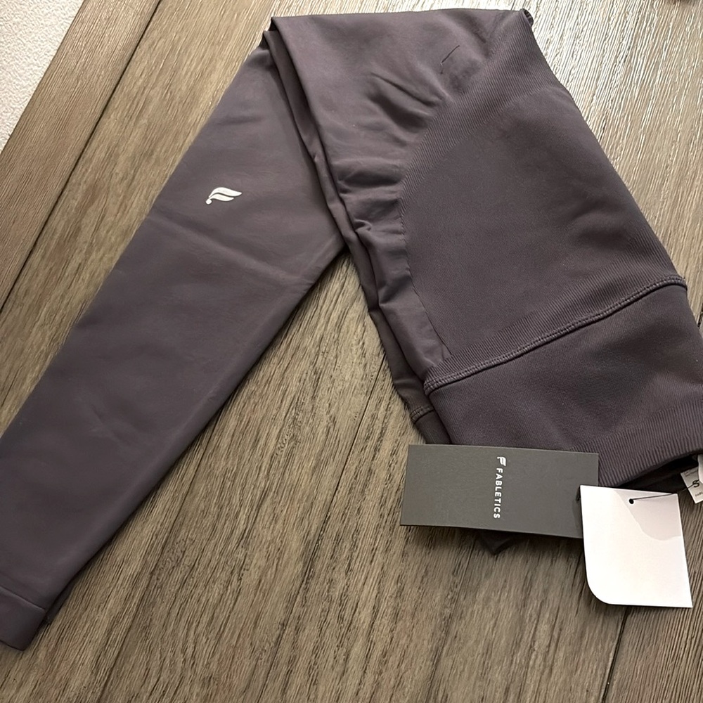 NWT [Fabletics] High-Rise Stretch Athletic Tights Leggings Women’s Sz Small - Picture 2 of 10
